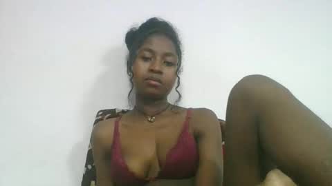Snapshot of chantale483461 chatting on March 26, 6:13 pm chantale483461 online show from March 26, 6:13 pm