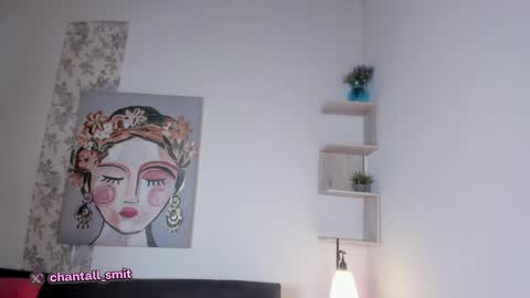 Snapshot of chantall_smith chatting on February 7, 1:53 pm online show from February 7, 1:53 pm