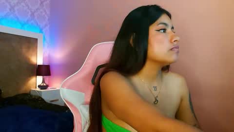  chantalpetit  online show from September 10, 6:08 pm