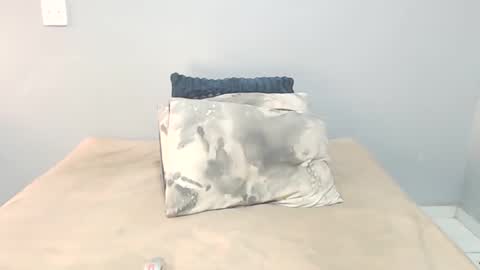 chantel87_ online show from September 19, 7:10 am