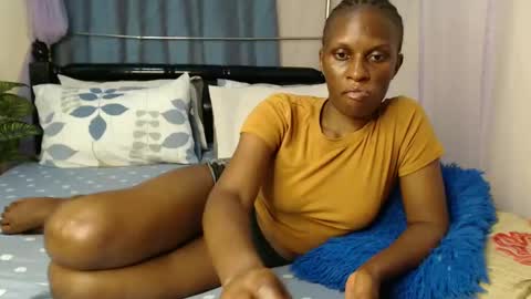 Snapshot of chantelsamz2 chatting on January 2, 9:18 pm Chantel online show from January 2, 9:18 pm