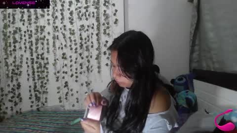 charis_bellota online show from December 24, 12:55 pm