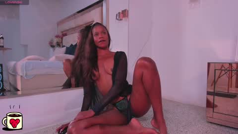 charis_hill online show from December 21, 1:10 pm