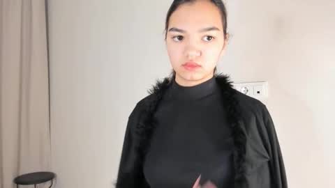 Snapshot of charitybergeaux chatting on November 24, 7:41 am MIchelle online show from November 24, 7:41 am