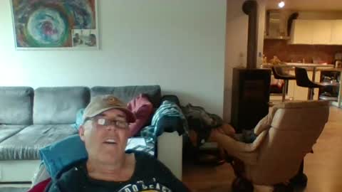 Snapshot of charles6064 chatting on June 16, 5:43 am charles6064 online show from June 16, 5:43 am