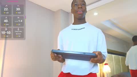 Snapshot of charlesbrown_ chatting on October 14, 1:01 pm charlesbrown_ online show from October 14, 1:01 pm