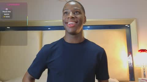 Snapshot of charlesbrown_ chatting on October 22, 11:54 am charlesbrown_ online show from October 22, 11:54 am