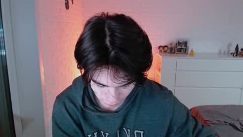 charleshanson69 online show from November 3, 4:41 pm