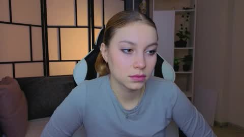 Ariel online show from February 3, 8:36 pm