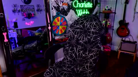 Charlette Webb online show from December 3, 3:09 am