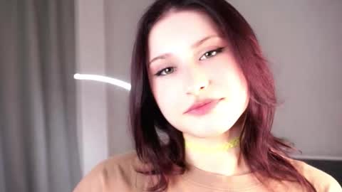 Mia online show from March 23, 5:39 pm