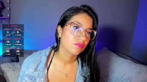 Snapshot of charlhot_ chatting on November 12, 12:38 pm charlhot_ online show from November 12, 12:38 pm