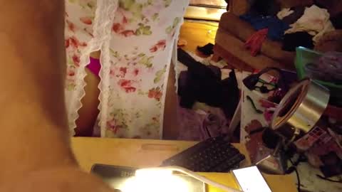 Snapshot of charli_girl chatting on October 29, 10:33 pm Charli online show from October 29, 10:33 pm