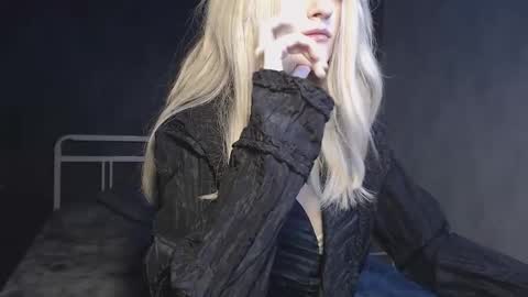 Charlie online show from February 19, 1:56 am