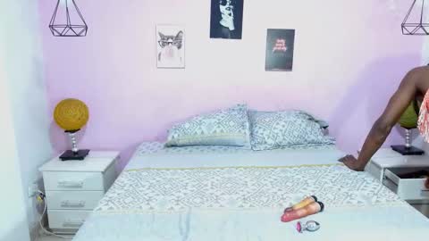 Snapshot of charlie_martinez1 chatting on November 24, 12:27 pm charlie martinez online show from November 24, 12:27 pm