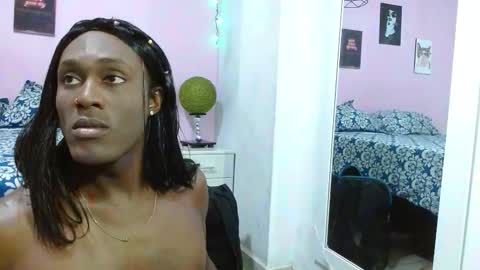 Snapshot of charlie_martinez1 chatting on December 2, 12:21 pm charlie martinez online show from December 2, 12:21 pm