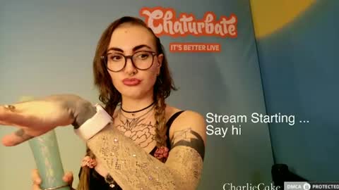 Charlie Cake online show from August 7, 4:31 pm