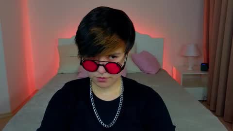 Charliee online show from September 16, 10:49 am