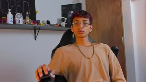 Charles Russo online show from December 11, 5:48 pm