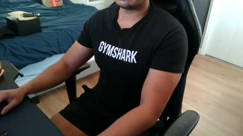 charliekkw online show from December 8, 9:19 pm