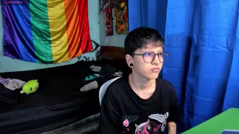 Charlie online show from December 15, 9:52 pm