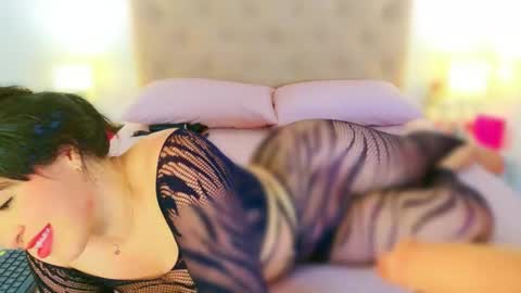 Charloott Evans online show from October 11, 9:35 pm