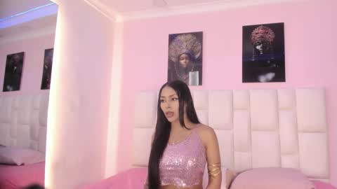 charlot_vega_ online show from November 17, 11:27 am