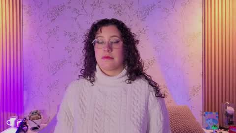 Snapshot of charlote__miller chatting on April 17, 11:46 am You honey online show from April 17, 11:46 am