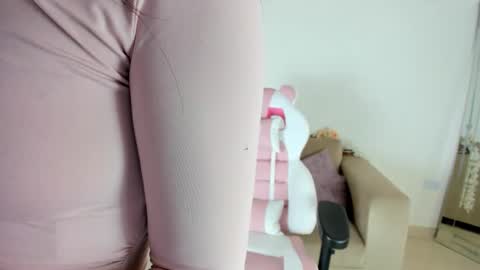    online show from February 11, 10:07 pm