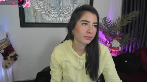 Charlote online show from December 17, 2:44 pm