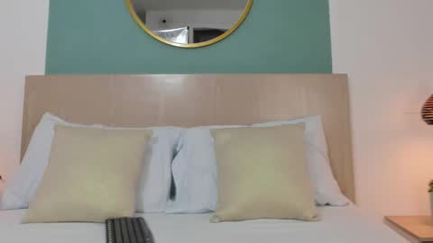 C H A R L O T E online show from March 26, 3:01 am