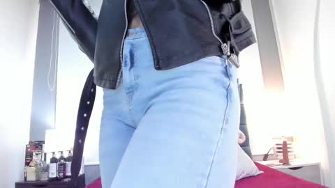 Charlott online show from November 11, 3:56 pm