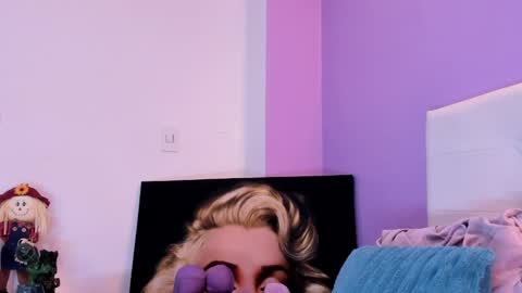 Snapshot of charlotte1117 chatting on April 7, 4:07 pm Char 3 online show from April 7, 4:07 pm
