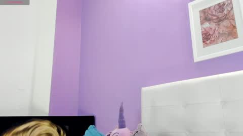 Snapshot of charlotte1117 chatting on April 21, 5:50 pm Char 3 online show from April 21, 5:50 pm