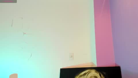Snapshot of charlotte1117 chatting on May 17, 5:53 pm Char 3 online show from May 17, 5:53 pm