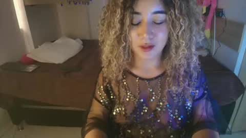 Snapshot of charlotte1117 chatting on July 25, 7:55 pm Char 3 online show from July 25, 7:55 pm