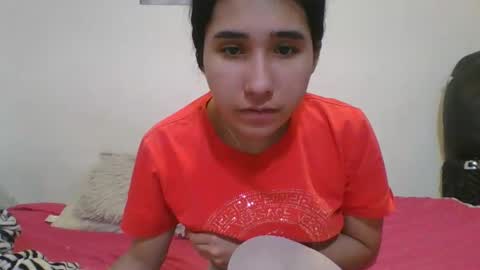 Snapshot of charlotte2852 chatting on December 18, 9:29 pm karinaa independent model online show from December 18, 9:29 pm