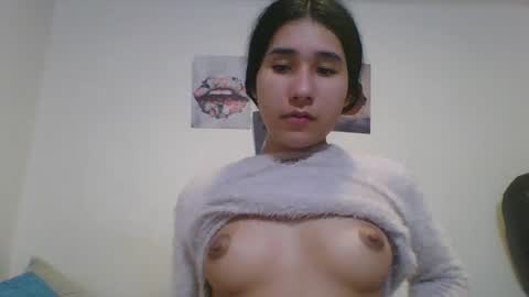 Snapshot of charlotte2852 chatting on December 28, 9:40 pm karinaa independent model online show from December 28, 9:40 pm