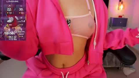 Snapshot of charlotte__benett chatting on October 26, 4:40 am Charlotte online show from October 26, 4:40 am