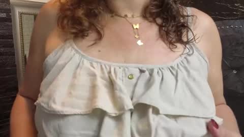 Snapshot of charlotte__g chatting on March 12, 10:54 am charlotte online show from March 12, 10:54 am