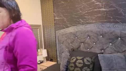 Snapshot of charlotte__g chatting on March 25, 10:21 am charlotte online show from March 25, 10:21 am