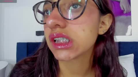 Snapshot of charlotte_benette chatting on March 26, 11:49 am Charlotte online show from March 26, 11:49 am