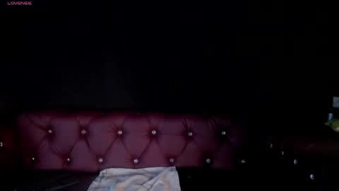Snapshot of charlotte_brown_1 chatting on April 7, 7:03 pm CHARLOTTE BROWN online show from April 7, 7:03 pm