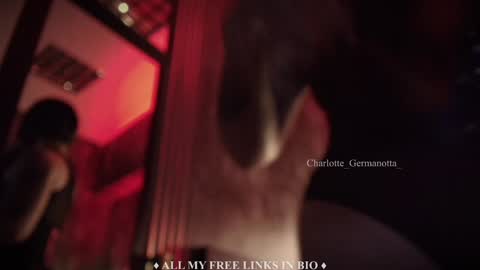 Snapshot of charlotte_germanotta_ chatting on December 7, 6:48 pm Charlotte online show from December 7, 6:48 pm