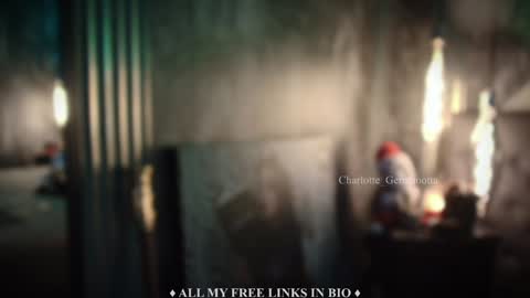 Snapshot of charlotte_germanotta_ chatting on December 11, 2:33 pm Charlotte online show from December 11, 2:33 pm