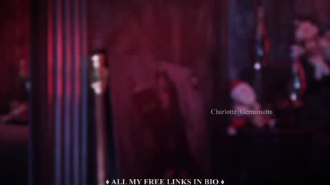 Snapshot of charlotte_germanotta_ chatting on December 21, 6:12 pm Charlotte online show from December 21, 6:12 pm