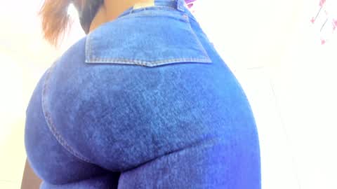 Charlotte Icee online show from December 3, 3:55 pm