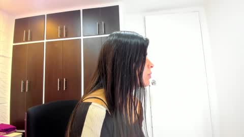 Charlotte Icee online show from January 2, 4:02 pm