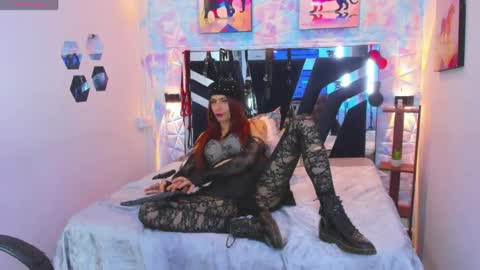 CHARLOTTELANDRY online show from April 20, 9:38 pm