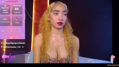 CHARLOTTE online show from September 20, 1:23 pm